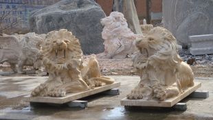 QuYang stone carving QuYang sculpture Animal carving stone lion sculpture European stone lion -OS040