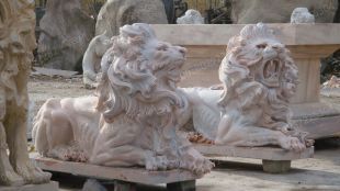 QuYang stone carving QuYang sculpture Animal carving stone lion sculpture European stone lion -OS041