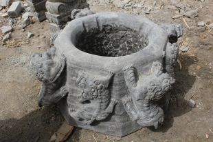 antique wellhead, stone wellhead, bluestone wellhead, antique stone wellhead - JK016
