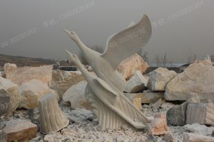 动物石雕老鹰,石雕雄鹰雕塑,园林石雕雄鹰雕塑,雄鹰动物雕塑,曲阳石雕厂,曲阳雕塑公司 -- XY016