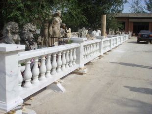 花瓶柱,阳台柱,阳台栏杆,阳台护栏,阳台罗马柱,汉白玉阳台柱,汉白玉花瓶柱,汉白玉阳台护栏,大理石阳台柱,花岗岩阳台柱 -- YTZ047