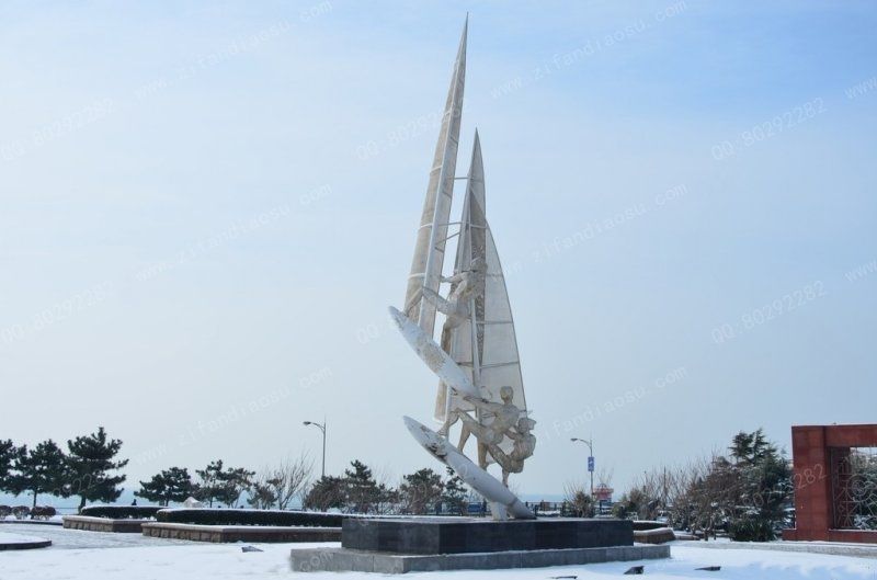 每年为河北,山西,内蒙古,辽宁等多所学校建造不锈钢学校雕塑.